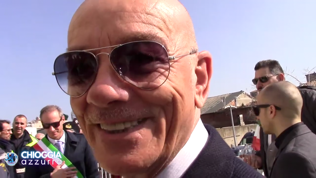 ENDRI BULLO CENSURATO DALLA DE BERTI PARLANDO DI ROMEA